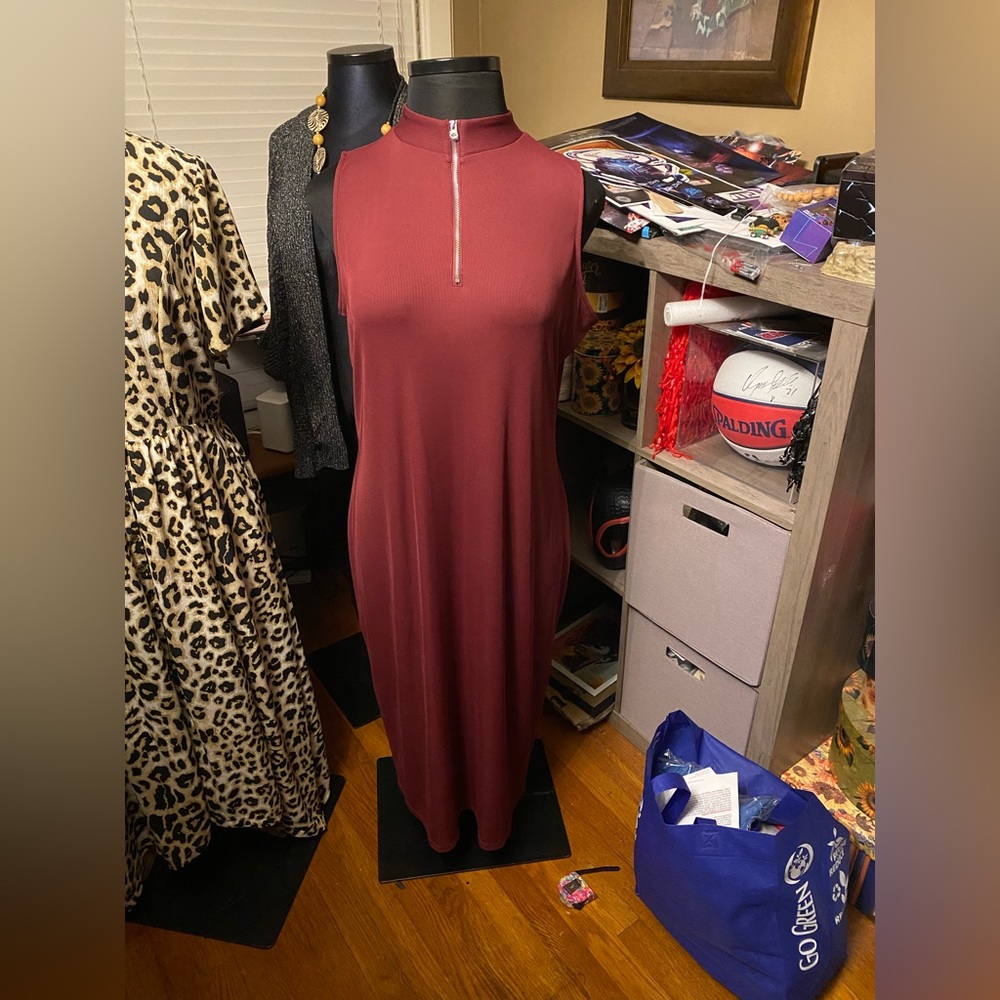 Ribbed knit bodycon dress, 18/20.